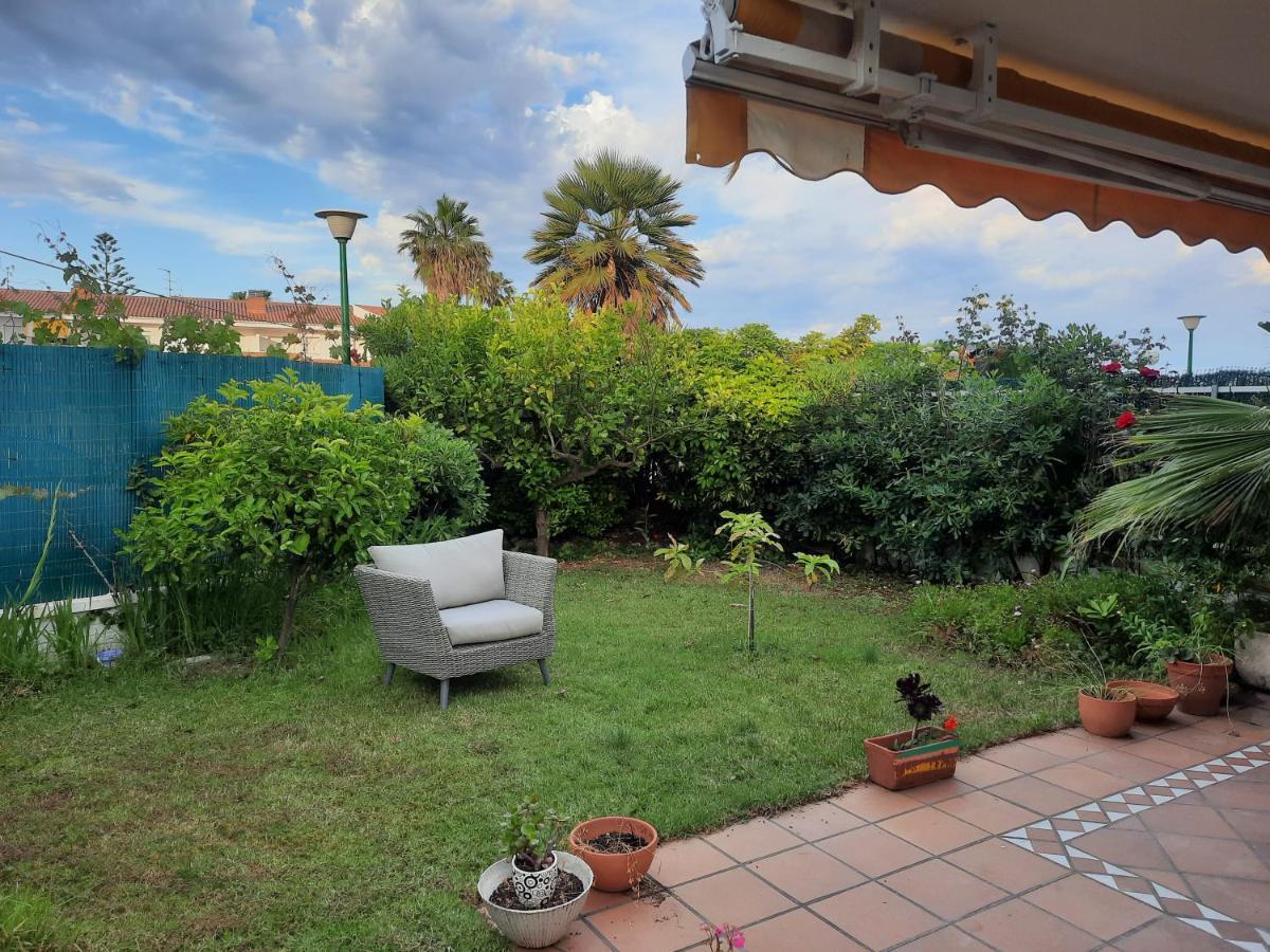 Cosy House With Garden Infront Of The Sea Διαμέρισμα Creixell Εξωτερικό φωτογραφία